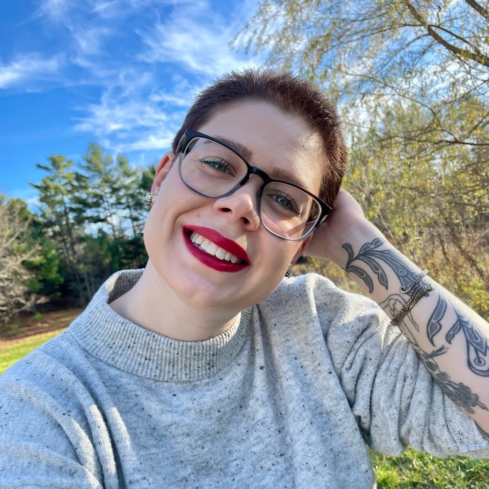 Meet your Posher, Hana